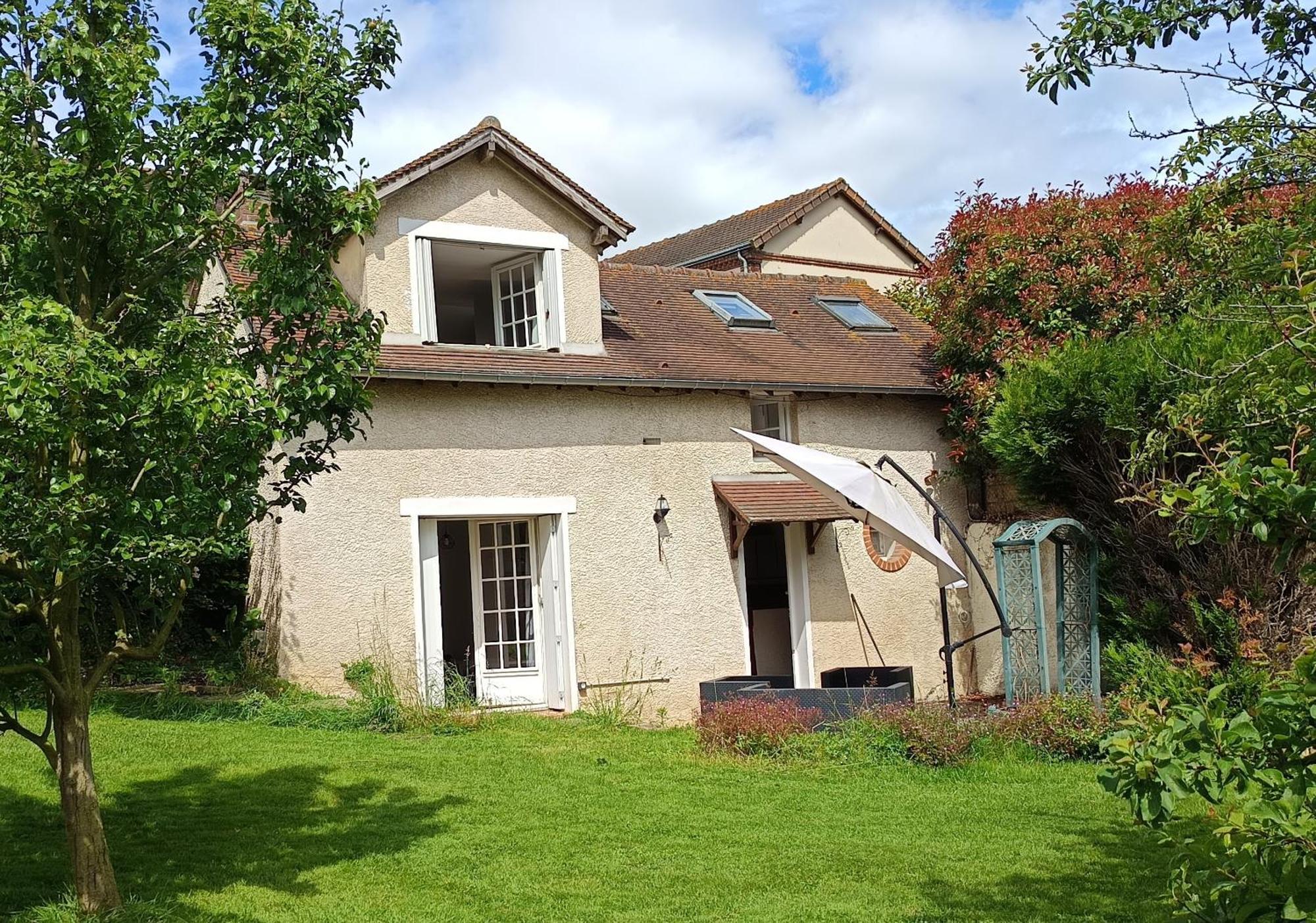 La Petite Maison Sainte-Gemme-Moronval Exterior photo